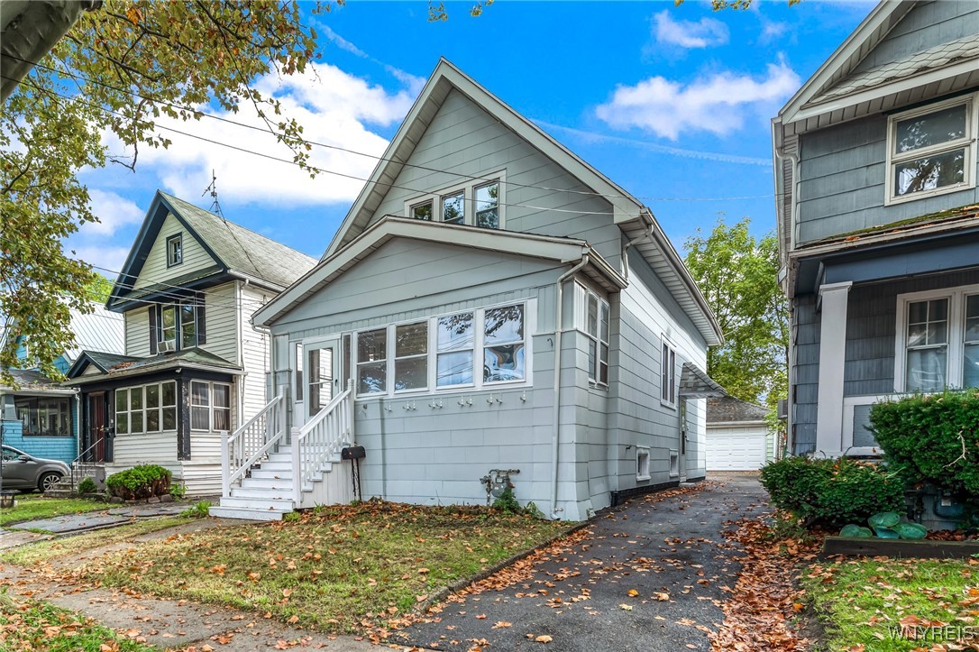 Erb St, Buffalo, NY 14215