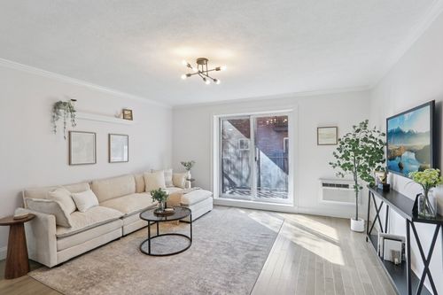 3-34 Westgate Rd, Chestnut Hill, MA, 02467 | Card Image