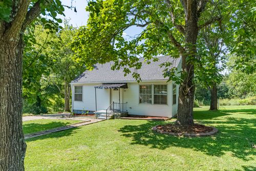 322 W Berkley Cir, Lewisburg, TN, 37091-3762 | Card Image