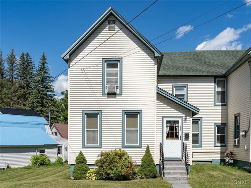 558 Adelaide St, Carthage, NY, 13619-1002 | Card Image