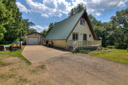 2463 Mosquito Trl, Nelson, WI, 54756-2800 | Card Image