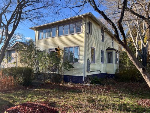 14 N Phillips St, Waterford, CT, 06385-1329 | Card Image