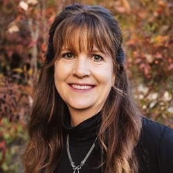 Shelley Holmquist