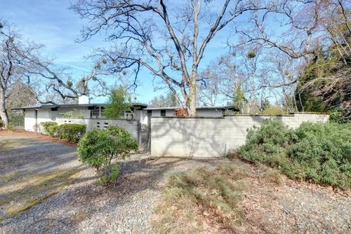 211 S Groveland Avenue, Medford, OR, 97504 | Card Image