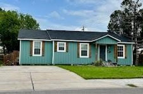 3562 Topeka St, Corpus Christi, TX, 78411-1716 | Card Image