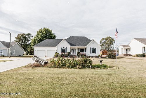 976 Green Rd, Spring Hope, NC, 27882-9312 | Card Image