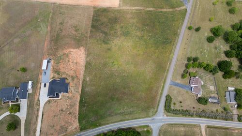 606 Mcswain Rd, chesnee, SC, 29323 | Card Image