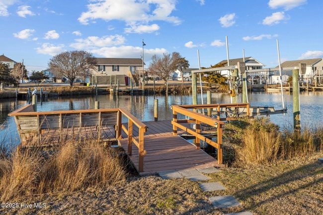 407 Cedar Point Blvd, House other with 3 bedrooms, 3 bathrooms and null parking in Cedar Point NC | Image 29