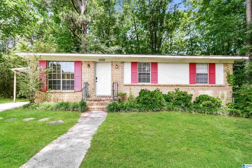 1032 Sandybrook Cir, Birmingham, AL, 35214-1028 | Card Image