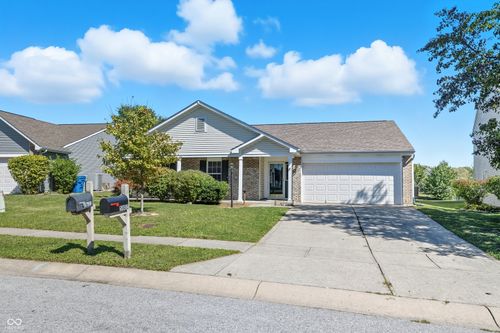 5759 Twin River Ln, Indianapolis, IN, 46239-5803 | Card Image