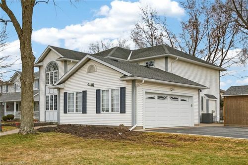 60 Highland Blvd, Caledonia, ON, N3W1H4 | Card Image