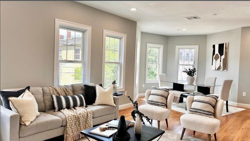 20-20 Alston St, Somerville, MA, 02143-2102 | Card Image