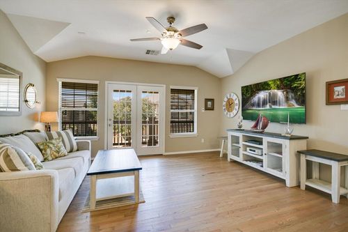 1501-9201 Brodie Ln, Austin, TX, 78748-6288 | Card Image
