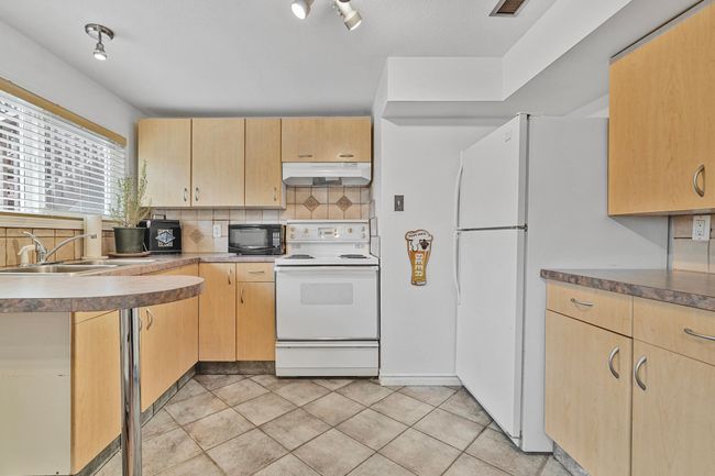 779 Adiron Ave, House other with 4 bedrooms, 3 bathrooms and 2 parking in Coquitlam BC | Image 23