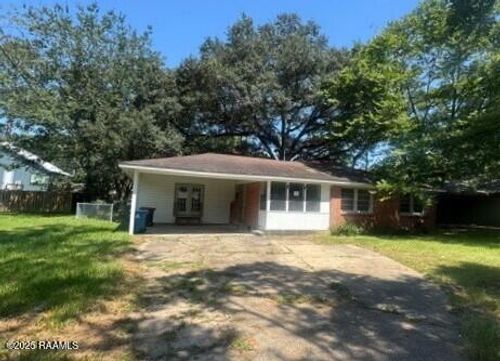 109 Plaquemine Rd, Lafayette, LA, 70501-7733 | Card Image