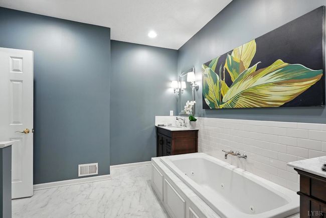 5712 Cottontown Rd, House other with 4 bedrooms, 3 bathrooms and null parking in Forest VA | Image 20