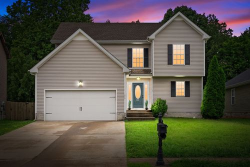 675 Sly Fox Dr, Clarksville, TN, 37040-6235 | Card Image