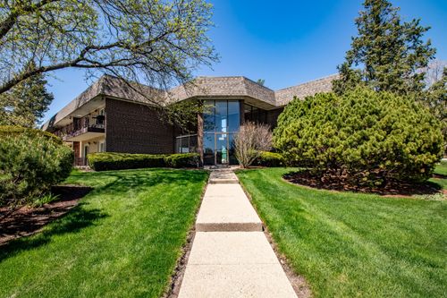 1-3N550 Crown Rd, Elmhurst, IL, 60126-1235 | Card Image