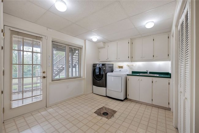 1001 Osage Rd, House other with 4 bedrooms, 4 bathrooms and 2 parking in Pittsburgh PA | Image 37