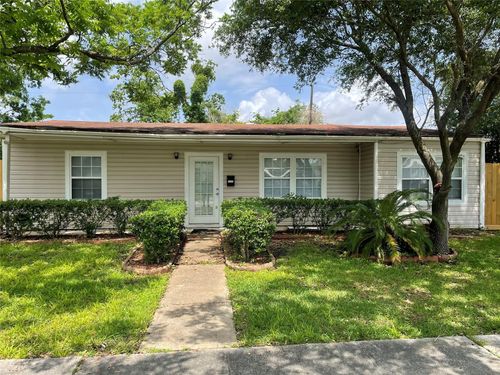 1701 Utah St, Baytown, TX, 77520-6145 | Card Image