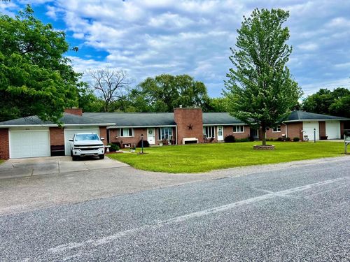 8942 Delwood Drive Drive, Tittabawassee Township, MI, 48623 | Card Image