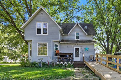 309 Grove St, Lyle, MN, 55953-6747 | Card Image