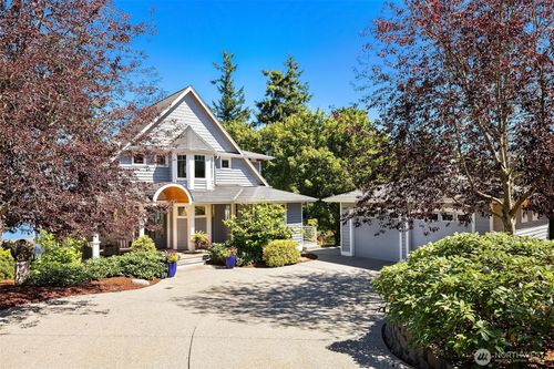 715 Tillicum Way, Camano Island, WA, 98282-5512 | Card Image