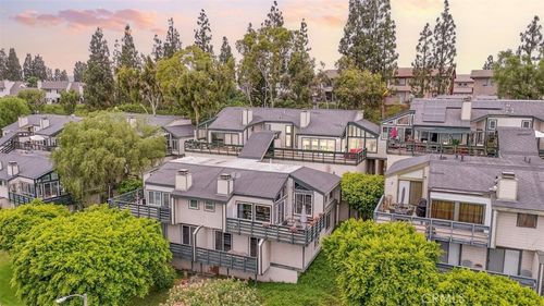 12b-2017 Orchard Dr, Placentia, CA, 92870-5518 | Card Image