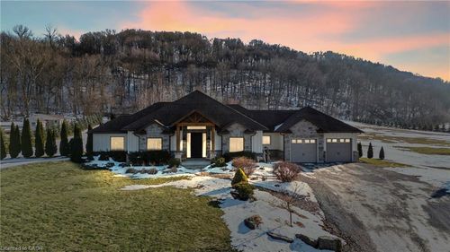 1559 York Rd, Niagara on the Lake, ON, L0S1J0 | Card Image