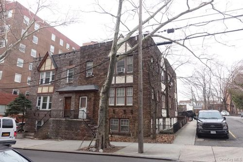 4322 63rd Street, New York, NY, 11377 | Card Image
