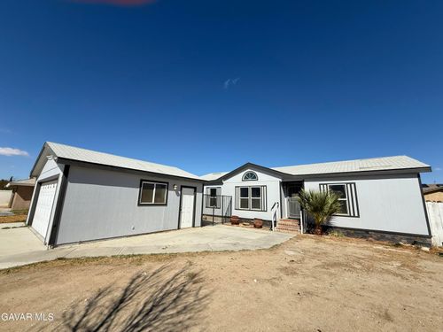 1365 Richfield Ave, Rosamond, CA, 93560-7462 | Card Image