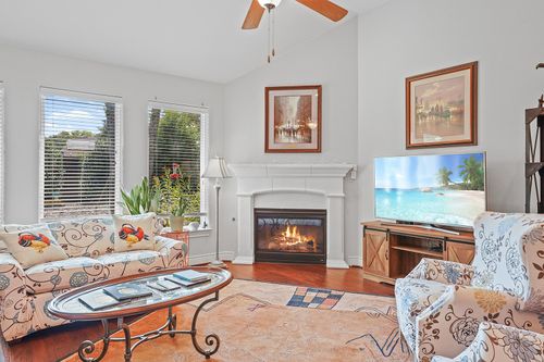 142 Dogwood Dr, Krugerville, TX, 76227-1691 | Card Image