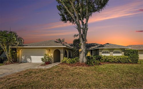 10392 136th St, LARGO, FL, 33774-5429 | Card Image