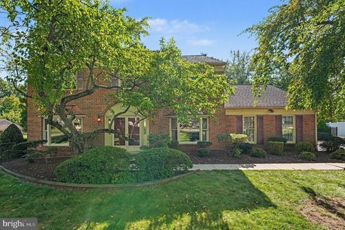 708 Aldrin Ave, LANSDALE, PA, 19446-5643 | Card Image