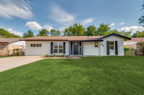 424 Stonewall Dr, Euless, TX, 76039-7509 | Card Image
