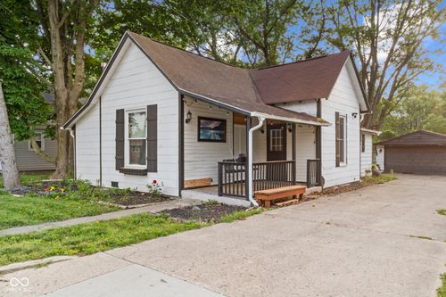 330 Green St, Brownsburg, IN, 46112-1350 | Card Image