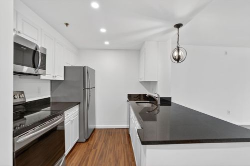 206-1 2nd St, Jersey City, NJ, 07302-4901 | Card Image