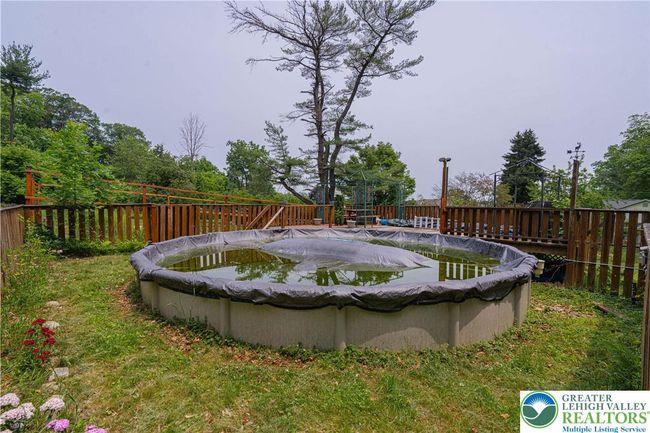 636 School Rd, House other with 2 bedrooms, 1 bathrooms and null parking in Nazareth PA | Image 49