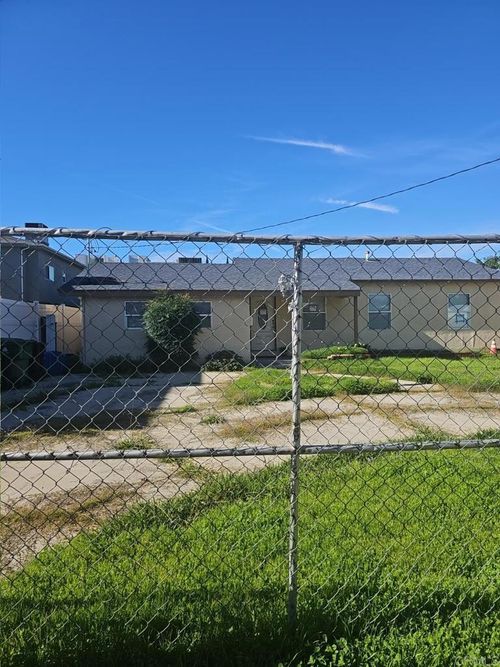 6537 Columbus Ave, Van Nuys, CA, 91411-1405 | Card Image