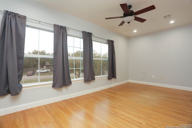 Bedroom in detached dwelling. | Image 29