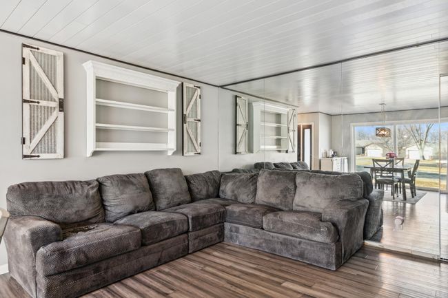 1720 6 Th Ave W, Townhouse with 3 bedrooms, 2 bathrooms and null parking in Shakopee MN | Image 6