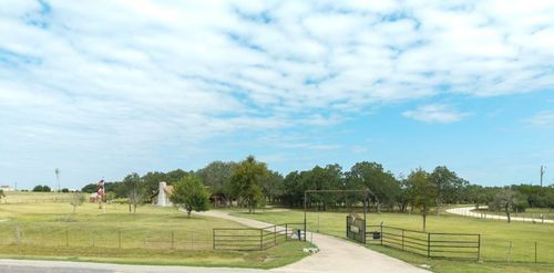 7035 Bcr 211, Florence, TX, 76527 | Card Image
