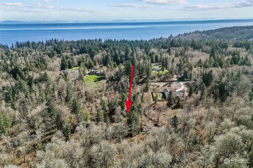 9248 Ne Country Woods Ln, Kingston, WA, 98346-9678 | Card Image