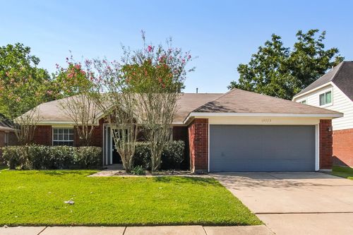 19323 Bristlestar Dr, Katy, TX, 77449-3991 | Card Image