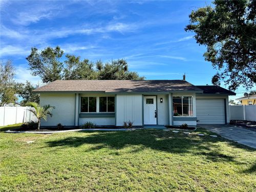 325 Capatola St, PORT CHARLOTTE, FL, 33948-6213 | Card Image