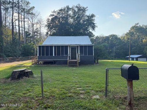 5221 Gertrude Dr, Jackson, MS, 39204-4016 | Card Image