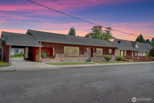 284 Division Ave, Morton, WA, 98356-9303 | Card Image