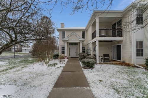 52 Overlook Dr, Stewartsville, NJ, 08886-2906 | Card Image