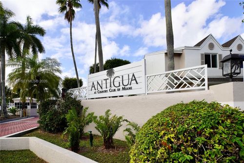 13-17425 Nw 67th Pl, Hialeah, FL, 33015-5842 | Card Image