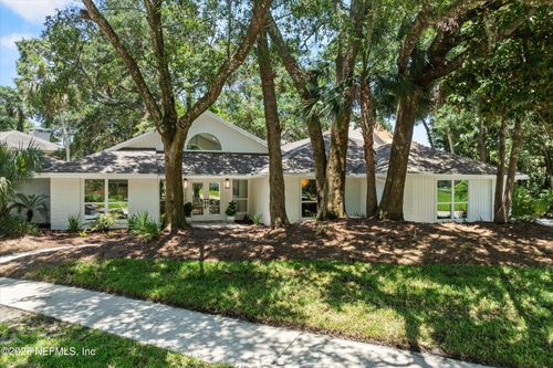 2212 Barefoot Trce, Atlantic Beach, FL, 32233-4564 | Card Image